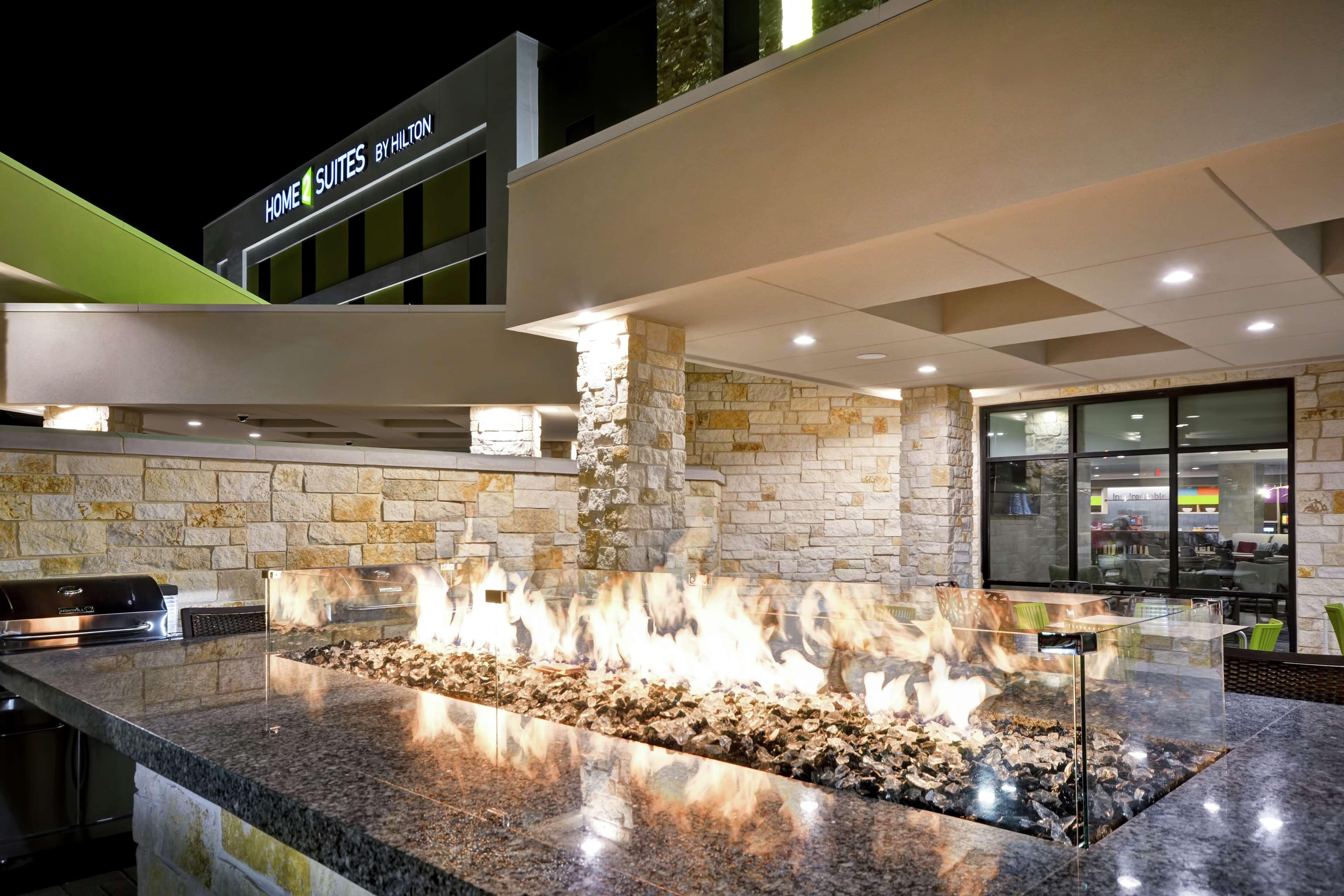 Home2 Suites Plano Legacy West Экстерьер фото