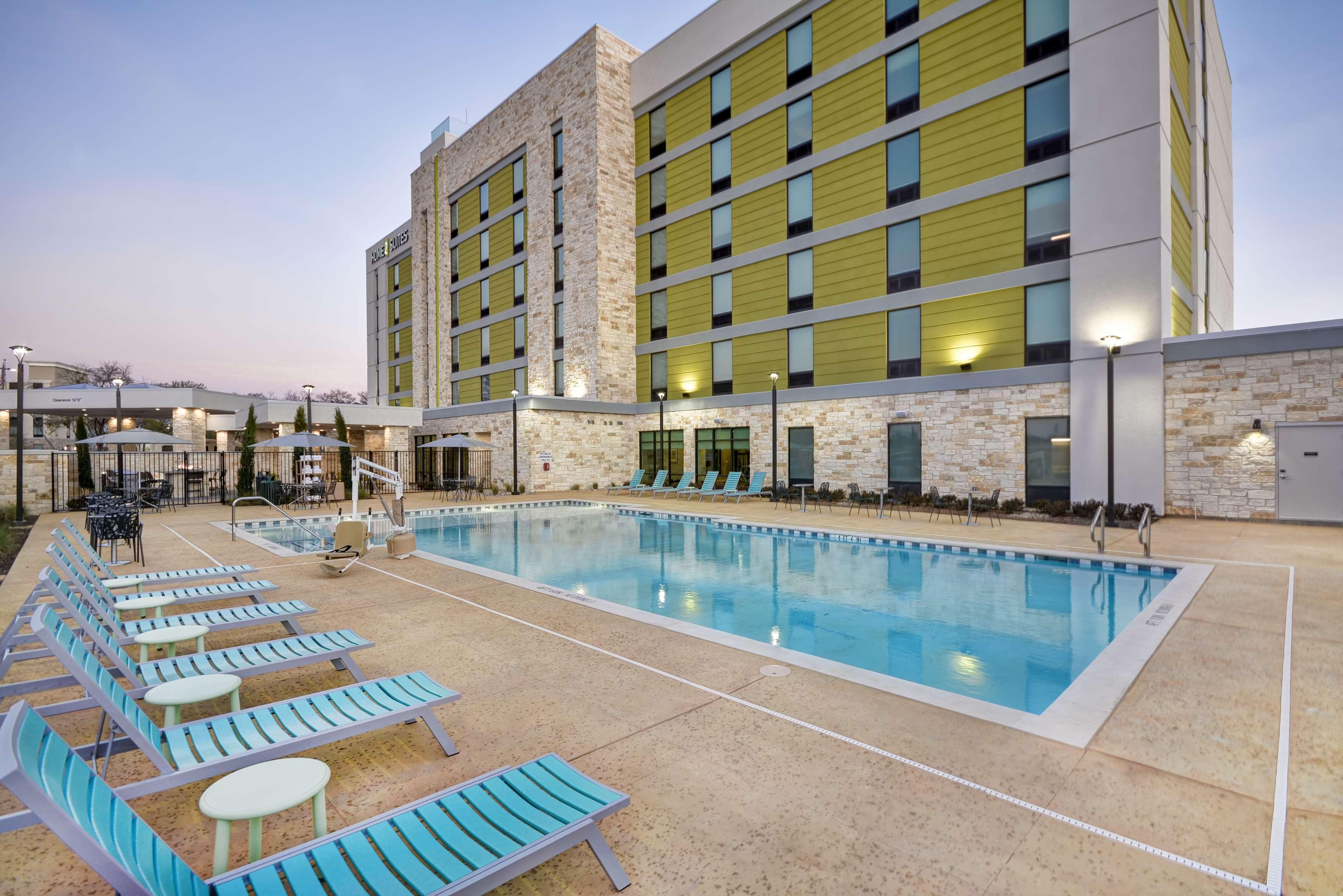 Home2 Suites Plano Legacy West Экстерьер фото